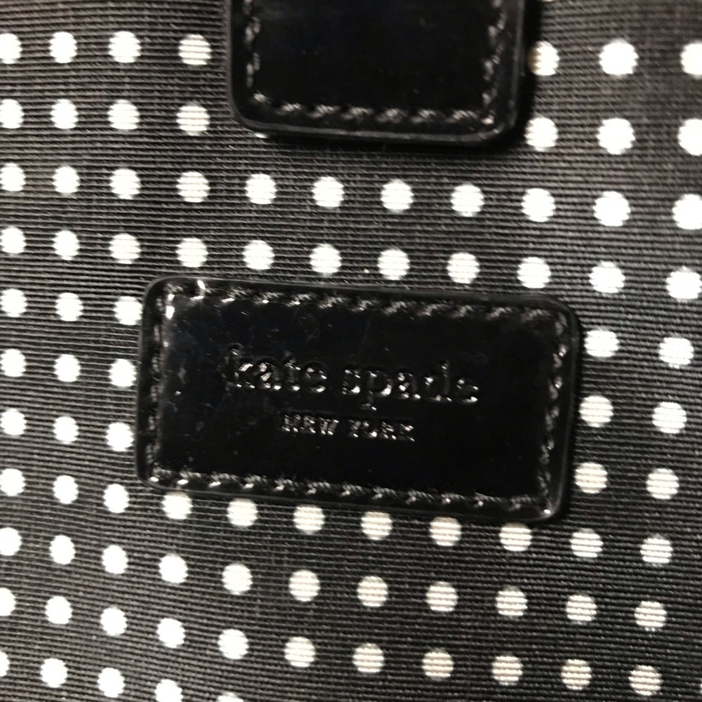 Kate Spade Tote Bag ...
Color - Black 
Size - Measurements in the photos - Picture 5 of 14